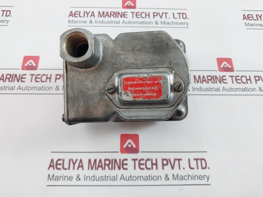 Delaval Turbine D1T-b80-lv Pressure Switch 0.04-5.5 Bar 0.1 Mpa 100 Kpa