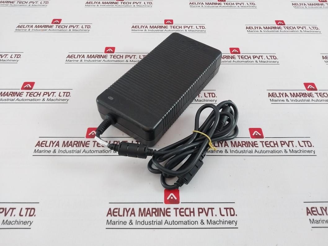Dell Da210Pe1-00 Ac Adapter D846D Rev A01 1.5 Meter 100–240V 3.2A 50–60Hz