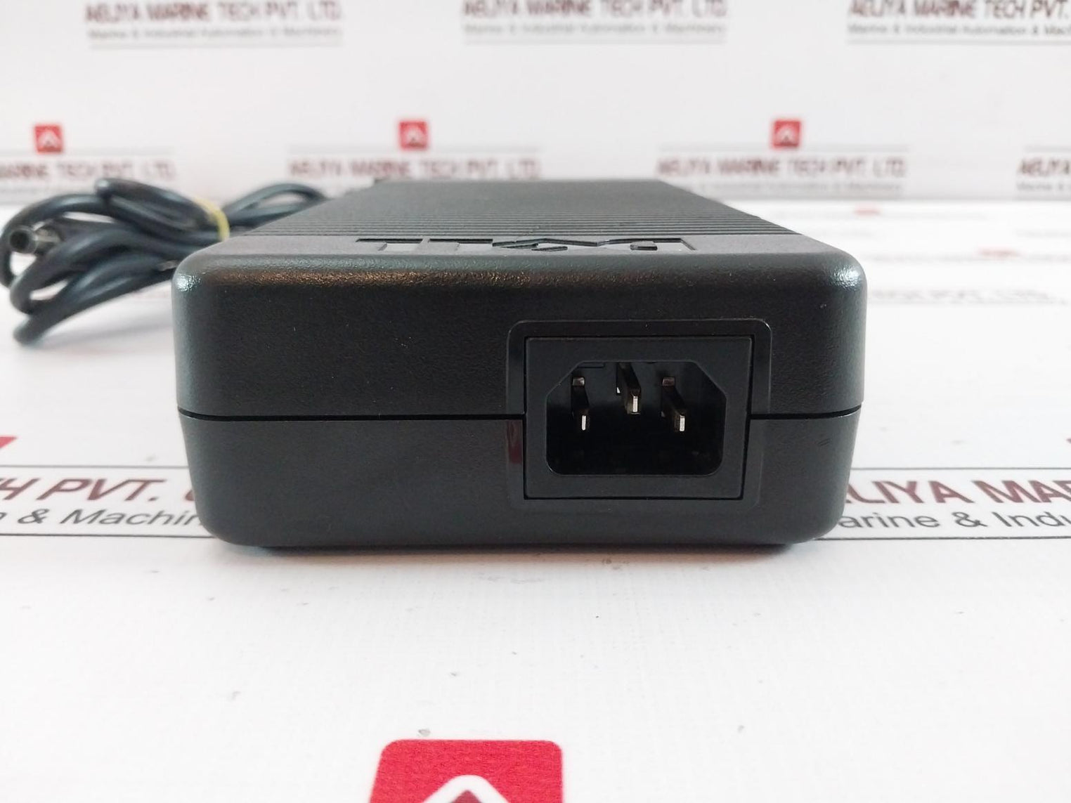 Dell Da210Pe1-00 Ac Adapter D846D Rev A01 1.5 Meter 100–240V 3.2A 50–60Hz