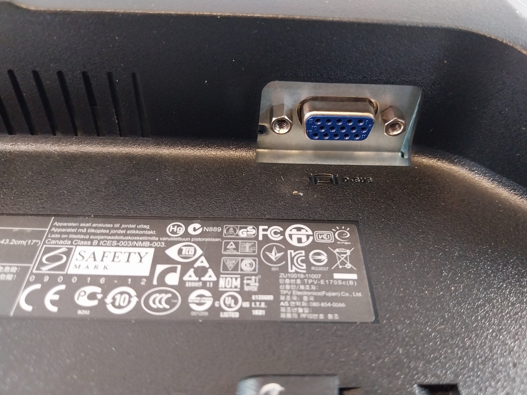 Dell E170Sc Lcd Monitor Kit Pc-mon-dell-17-tft 100-240V~ 50/60Hz 1.6A Rev: A03