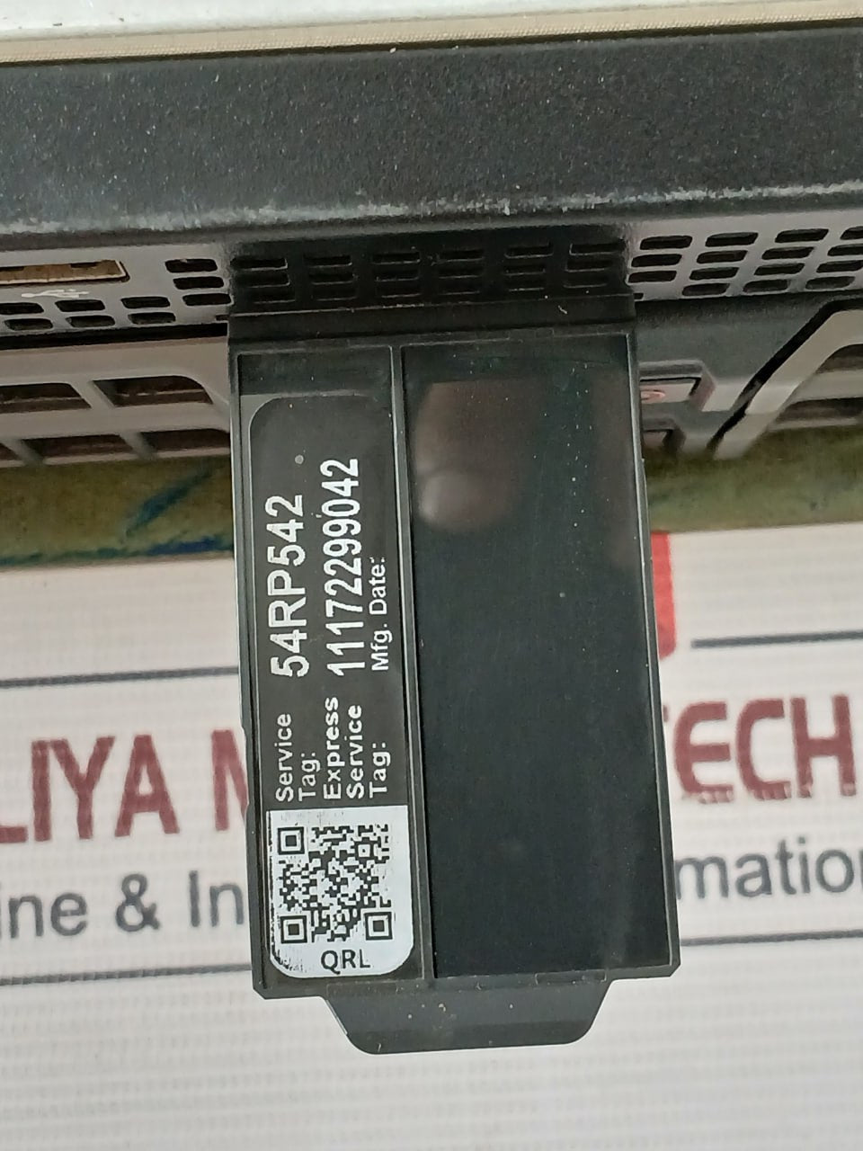 Dell Poweredge R530 Rack Server Al13Sxb300N Hdeae02Daa5A