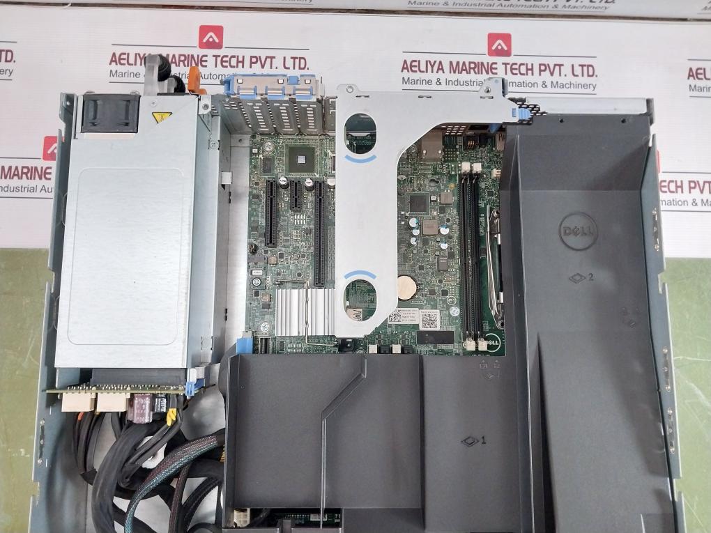 Dell Poweredge R530 Rack Server E29S Al13Sxb300N Hdeae02Daa51 300Gb Rpm 15K