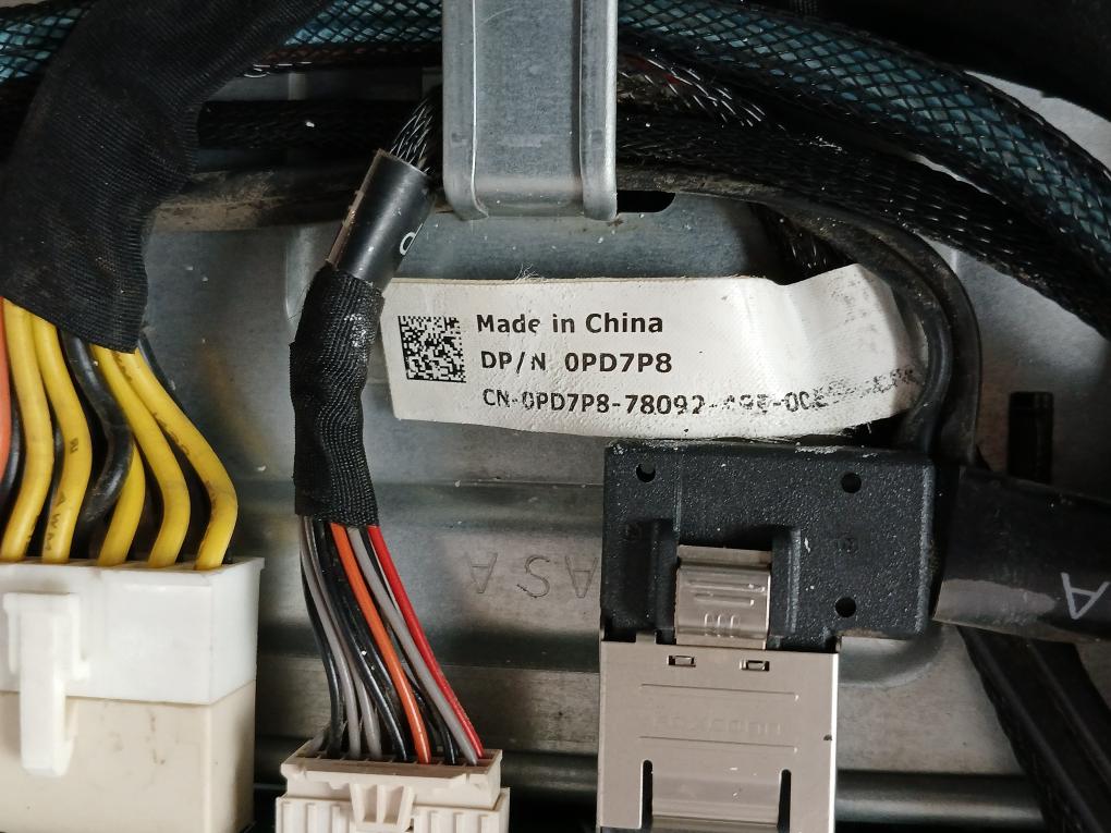 Dell Poweredge R530 Rack Server Al13Sxb300N Hdeae02Daa5A