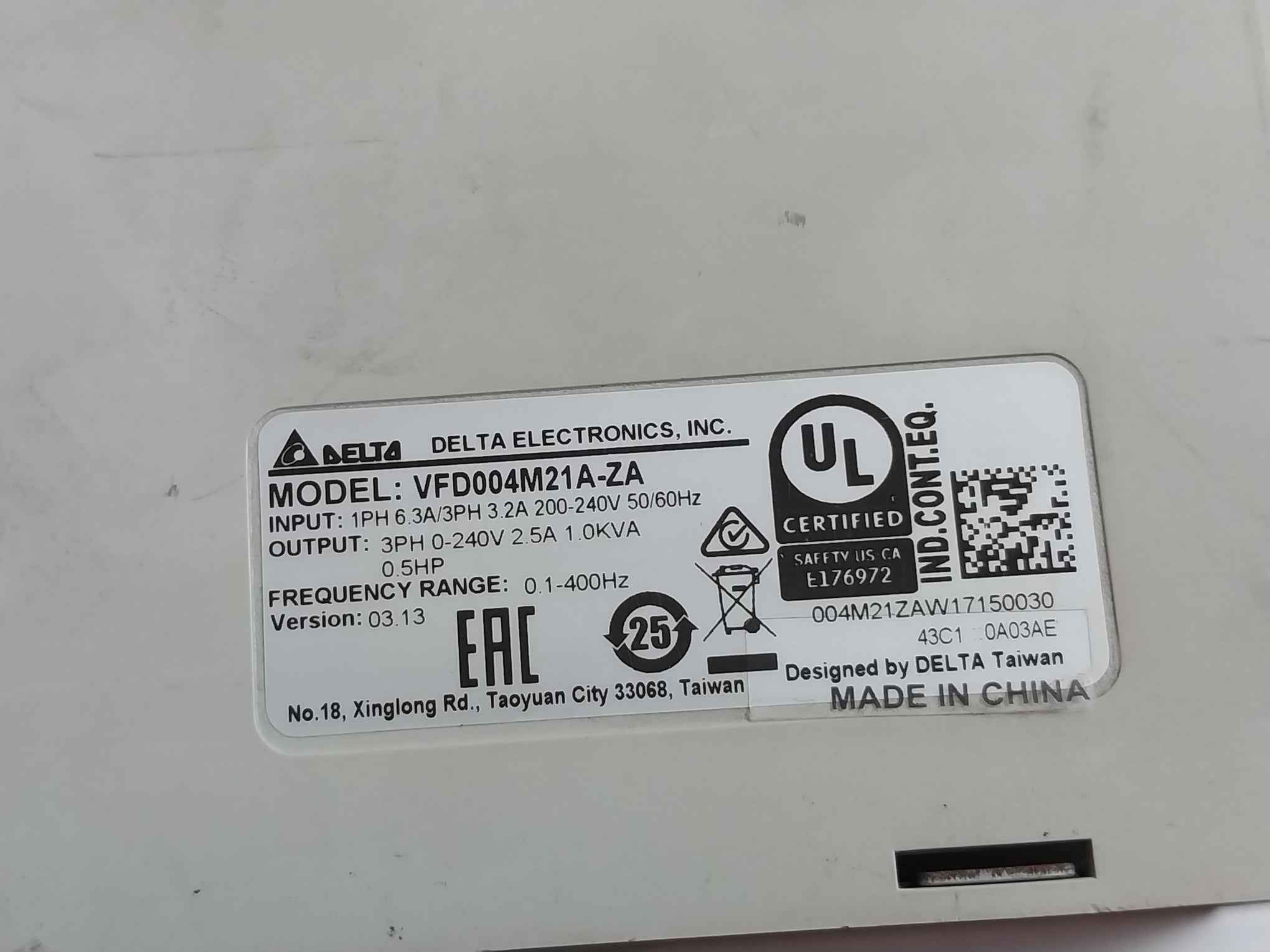 Delta Vfd004M21A-za Ac Drive 200-240V 50/60Hz 03.13 2.5A