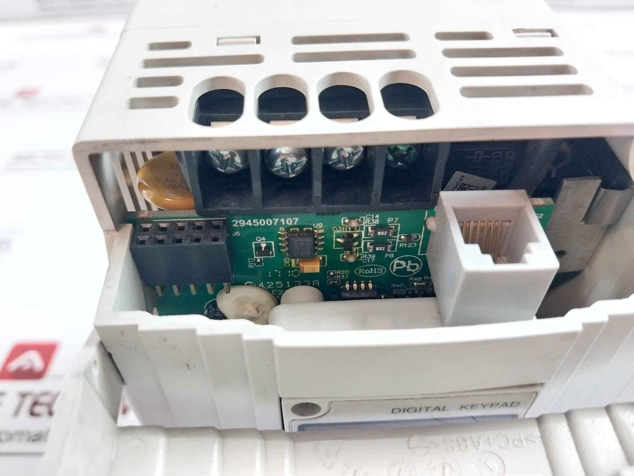 Delta Vfd004M21A-za Inverter Input 1Ph 6.3A/3Ph 3.2A 200-240V 50/60Hz