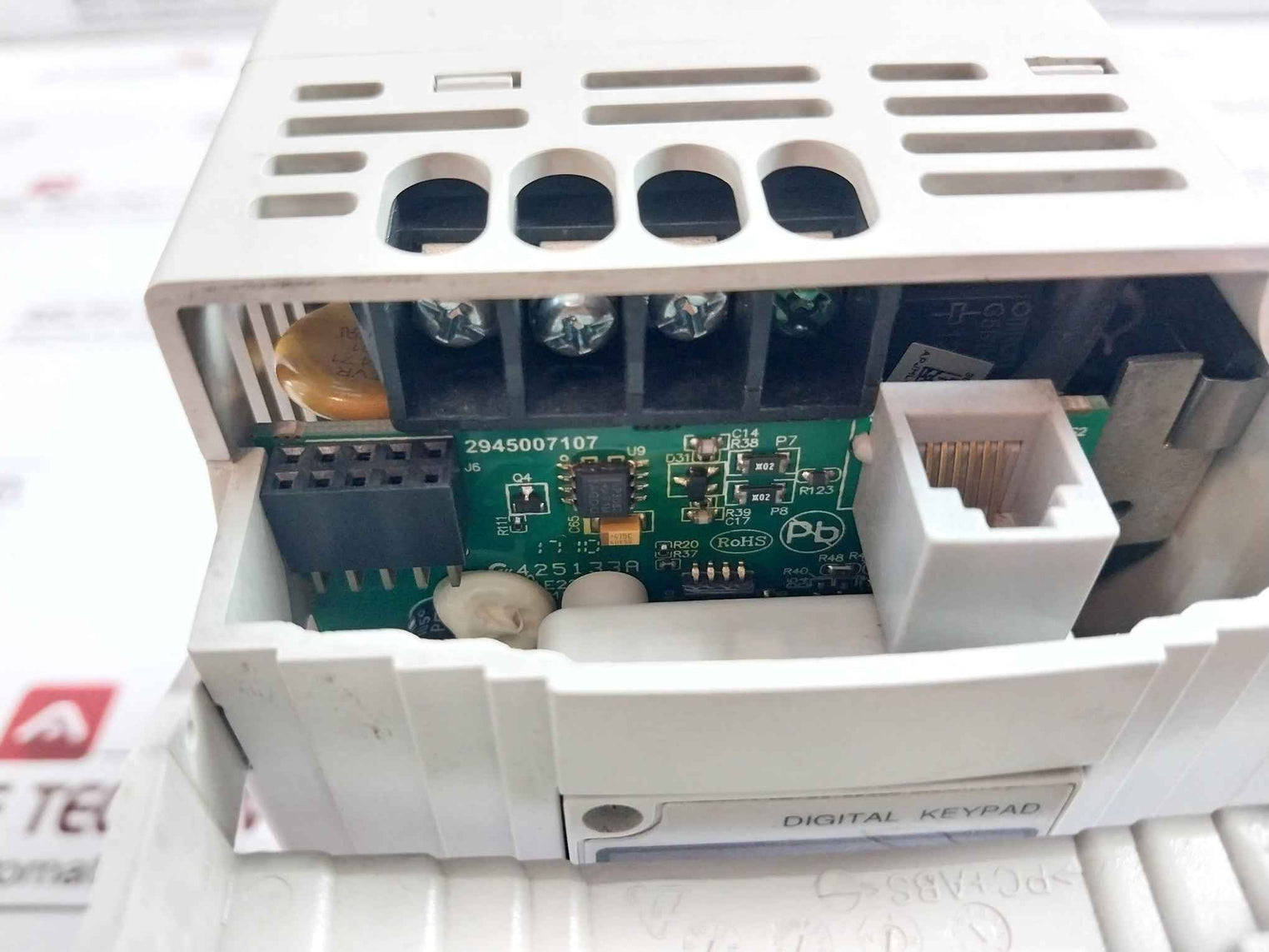 Delta Vfd004M21A-za Inverter Input 1Ph 6.3A/3Ph 3.2A 200-240V 50/60Hz