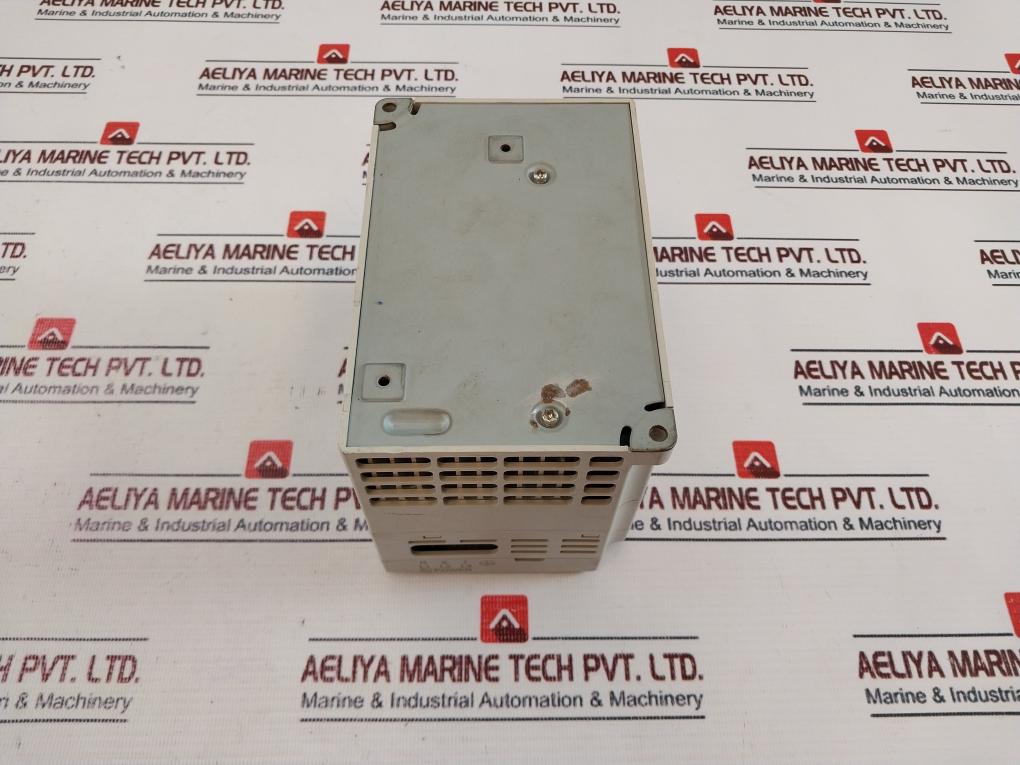 Delta VFD015M21B-Z Inverter AC-Drive 3PH 0.-240V 7.0A 2.7KVA