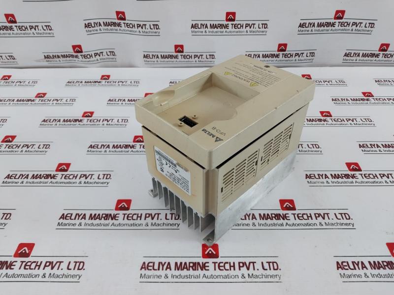 Delta Vfd022B43B 3-phase Inverter Drive Vfd-b 2.2Kw 3Hp 460V, 022B43B6W2250061