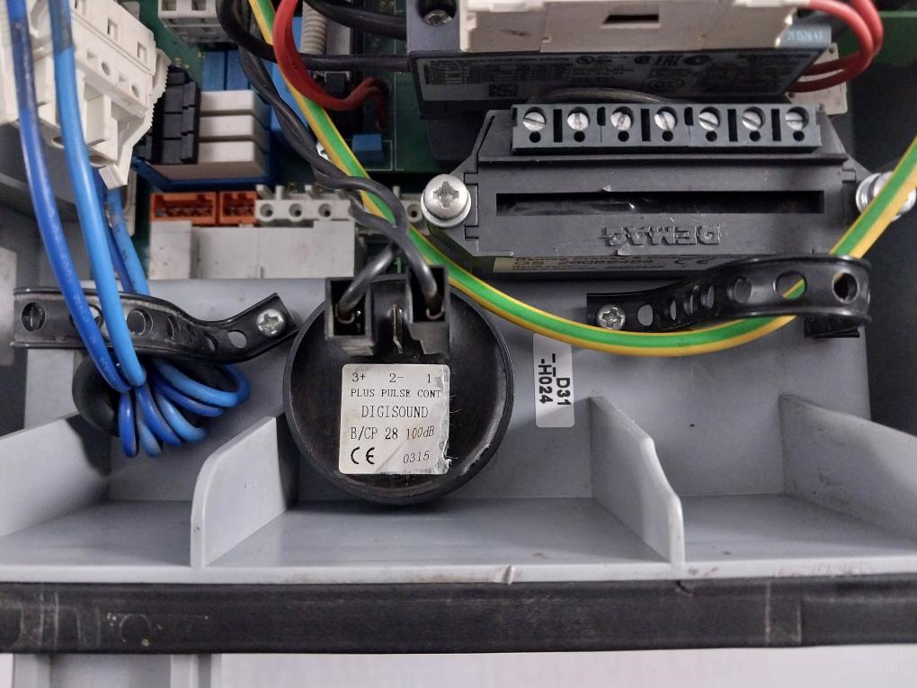 Demag 71946945-05.500 Electrical Control Panel 25A/250Vac