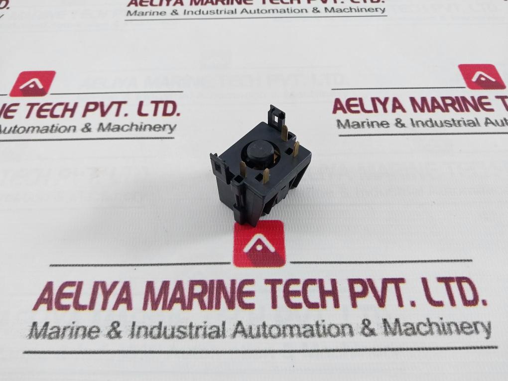 Demag 772 526 44 Selector Switch Ui: 500V