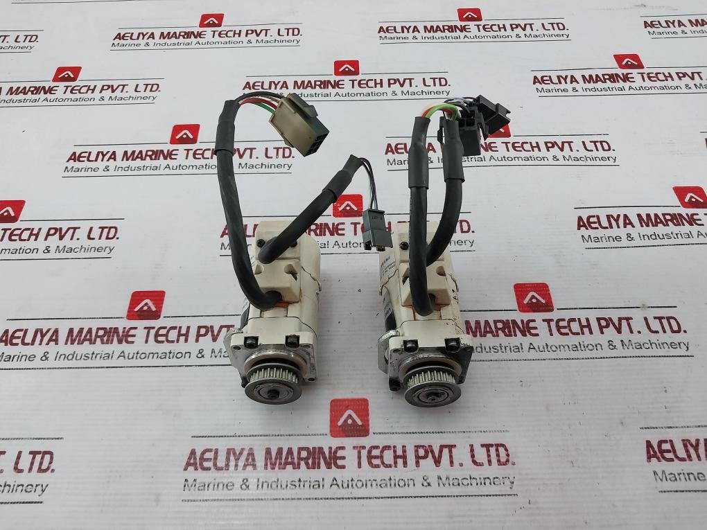 Denso 410622-1620 Servo Motor 10H10 Msma5Azt2U2