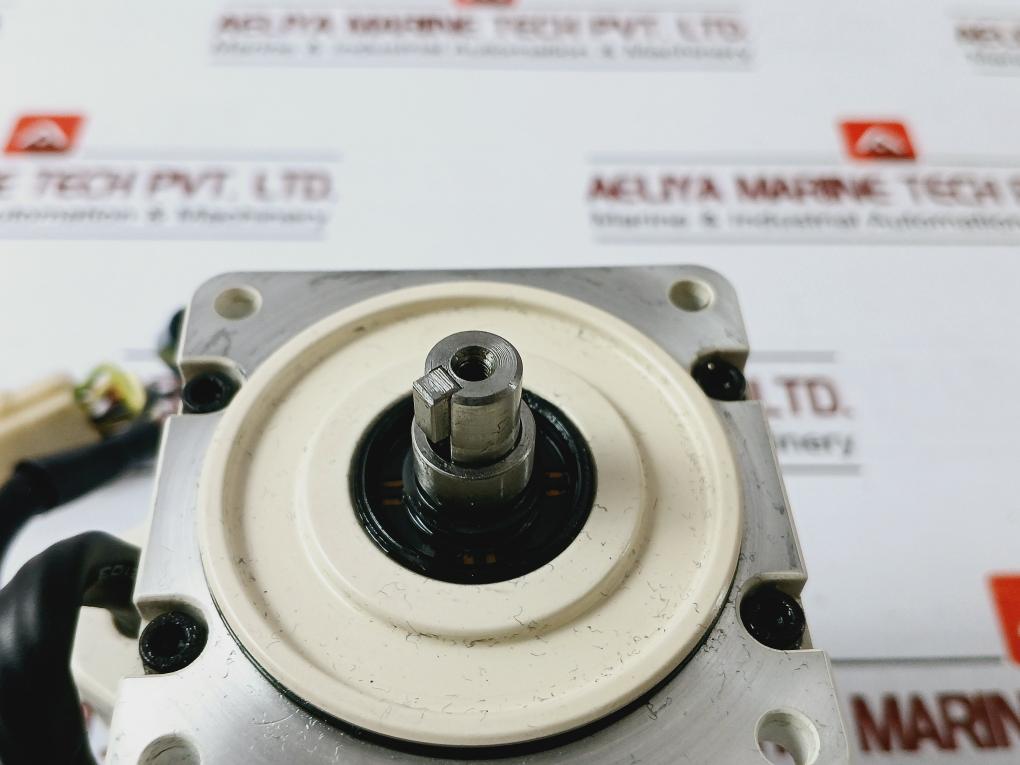 Denso Mqma012T3V2 Servo Motor 410622-1600 09G15