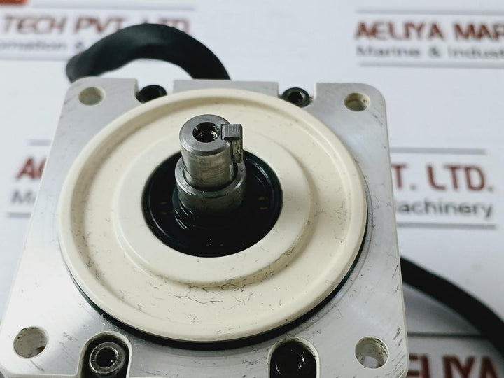 Denso Mqma012T3V2 Servo Motor 410622-1600 10H17 Used