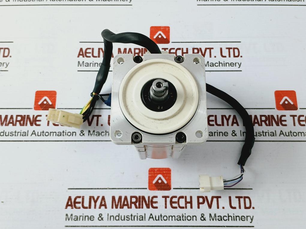 Denso Mqma012T3V2 Servo Motor 410622-1600 10H17 Used
