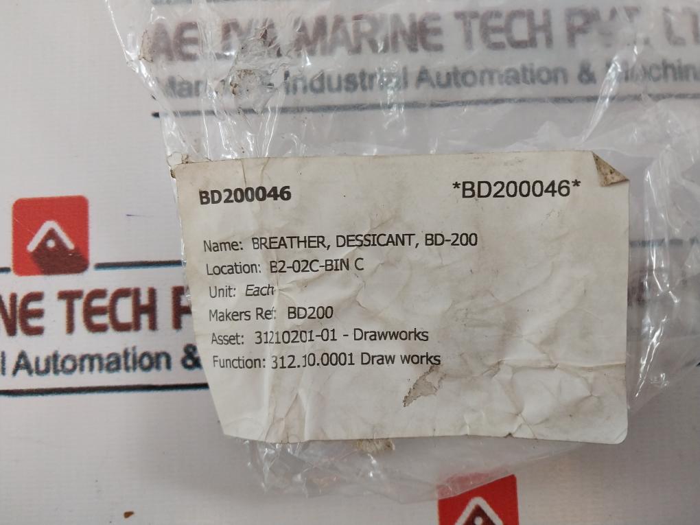 Des-case Dc-bb Button Breather, Desiccant, Bd200046