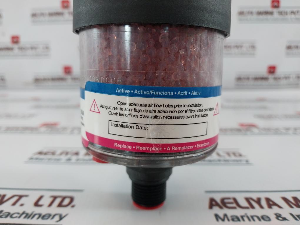 Des-case Dc-bb Button Breather, Desiccant, Bd200046