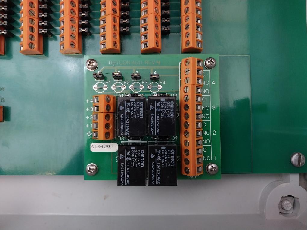 Detcon/Hoffman 610A-FB Pumproom Hydrocarbon Detector W/ A-16128JFGQRR Enclosure