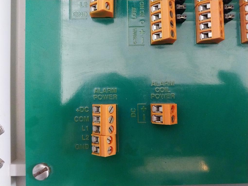 Detcon/Hoffman 610A-FB Pumproom Hydrocarbon Detector W/ A-16128JFGQRR Enclosure