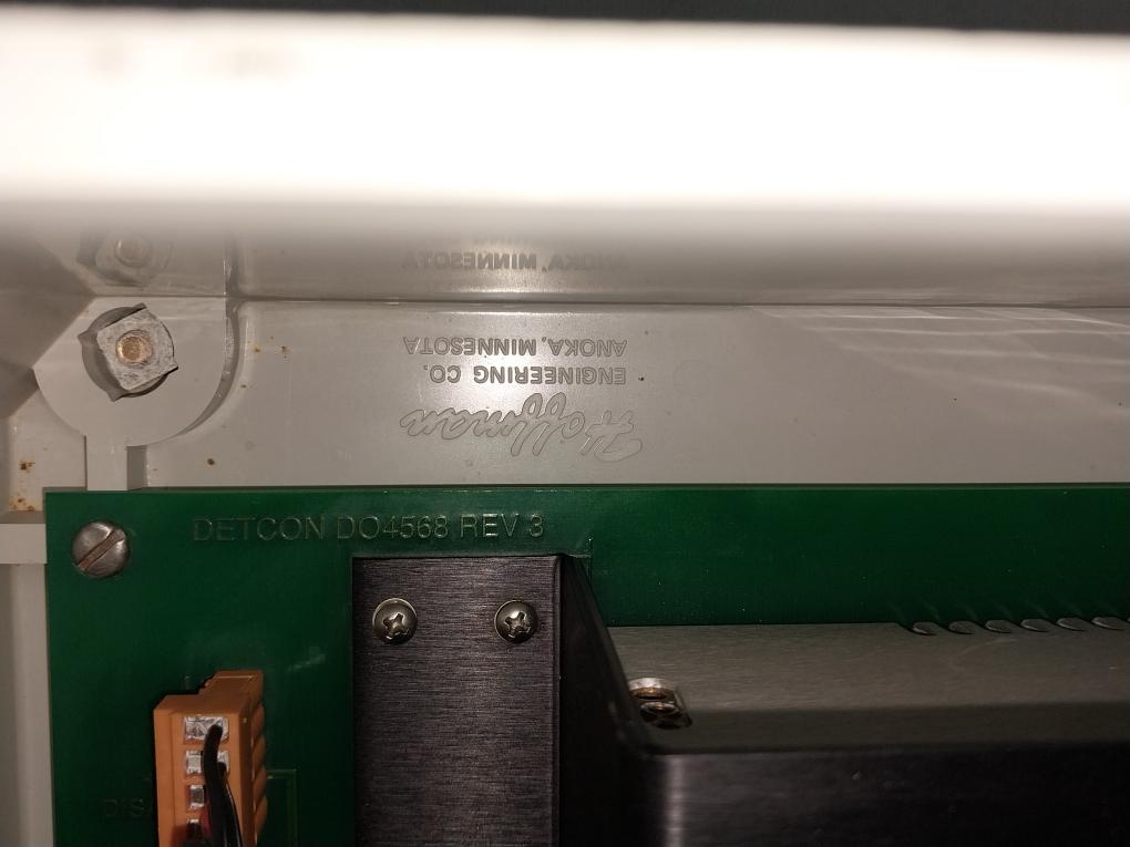 Detcon/Hoffman 610A-FB Pumproom Hydrocarbon Detector W/ A-16128JFGQRR Enclosure