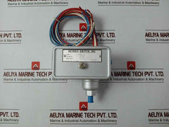 Detroit Switch 4K5B26D00B Industrial Pressure Control Switch 115/230 Vac