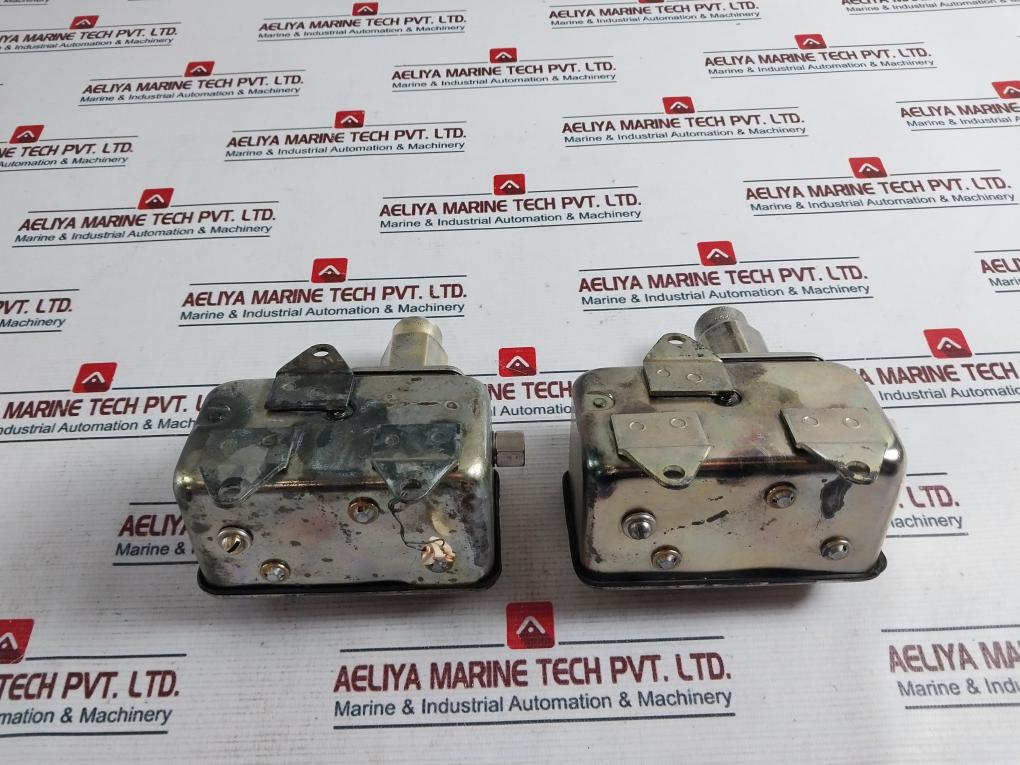 Detroit Switch 222-10 Temperature Control Switch Unit