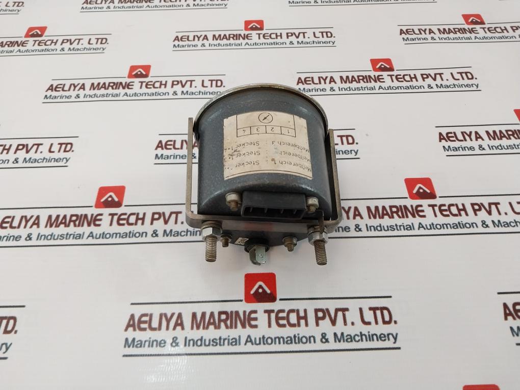 Deuta X100 Min-1 Tachometer Gauge 24V