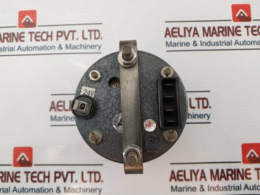 Deuta X100 Min-1 Tachometer Gauge 24V