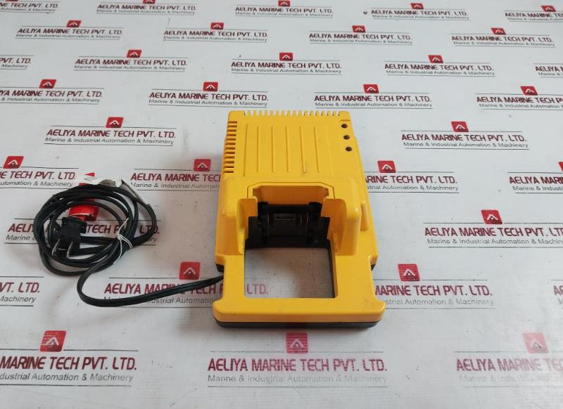 Dewalt Dc9000 28V-36V 1 Hour Charger 120Vac 60Hz 2A