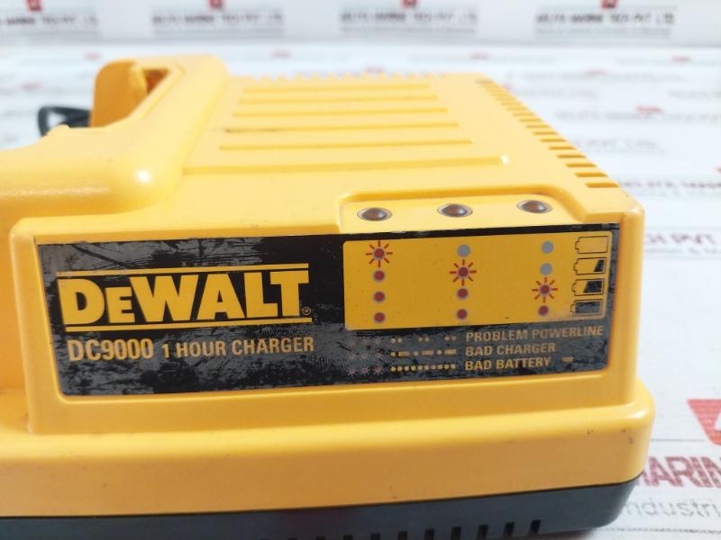 Dewalt Dc9000 28V-36V 1 Hour Charger 120Vac 60Hz 2A
