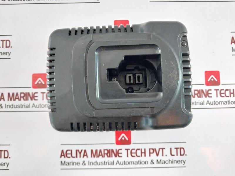 Dewalt Dw9116 Nicd Battery Charger 120v Ac, 60hz, 2.0 Amps 8 Amps Dc