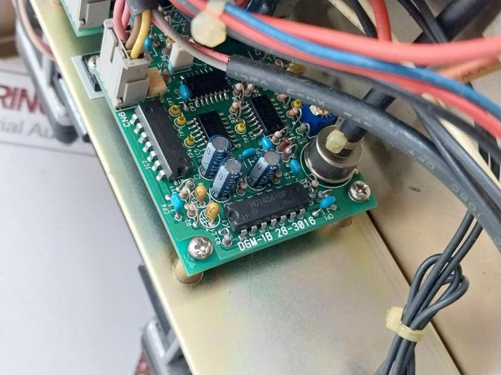 Dgu-12A Degasser 50/60Hz Apn-1001 Shimadzu 240V~