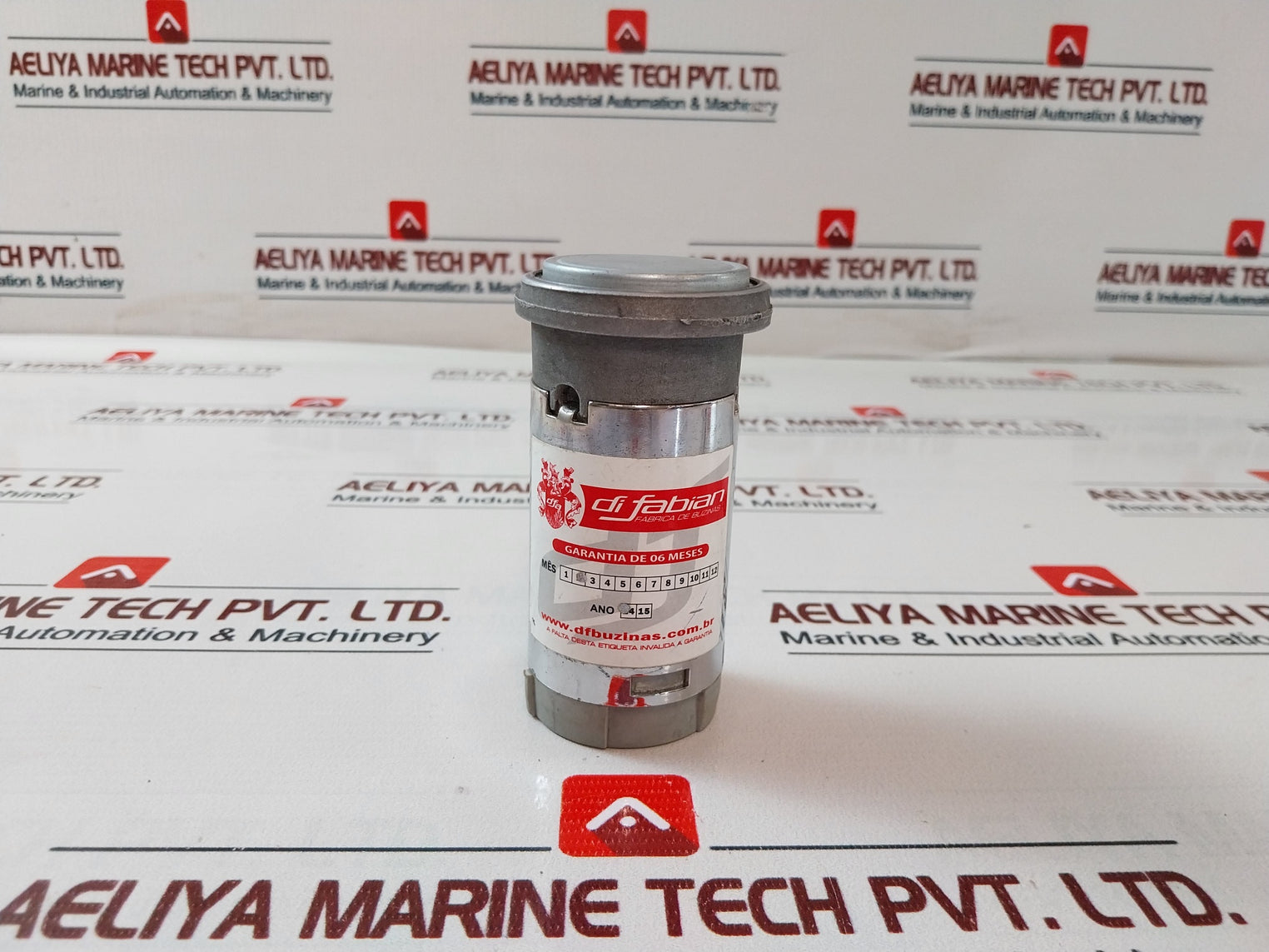 Di Fabian Buzinas Marine Horn