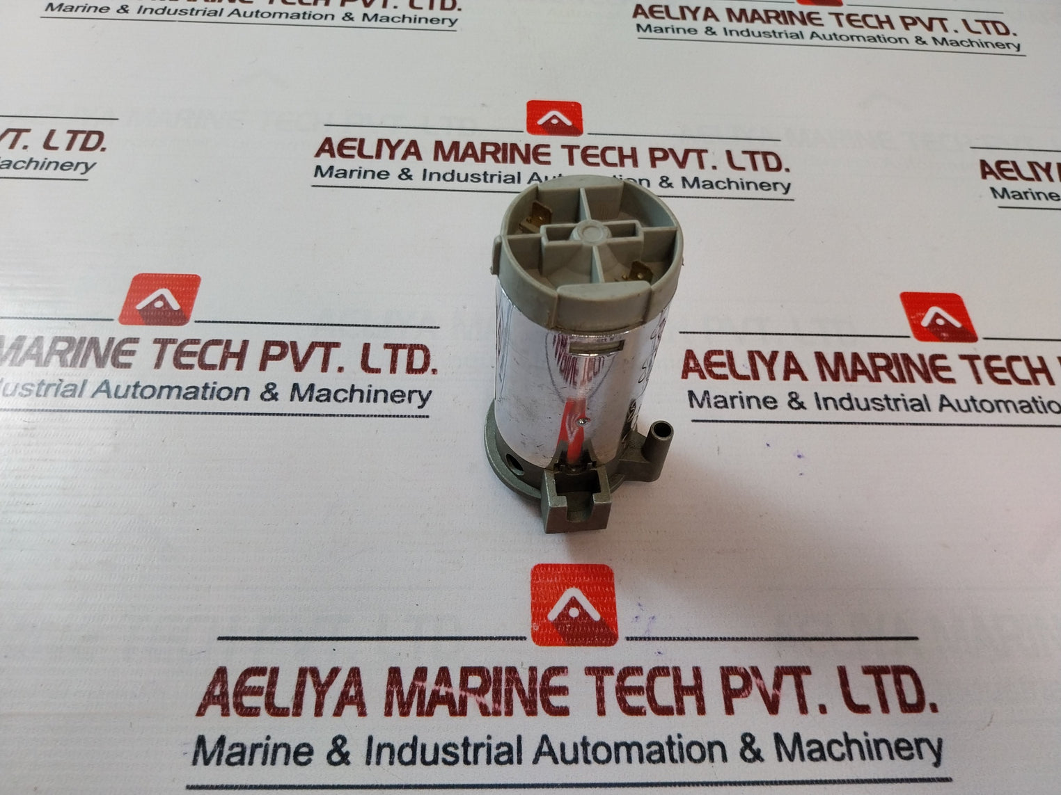 Di Fabian Buzinas Marine Horn