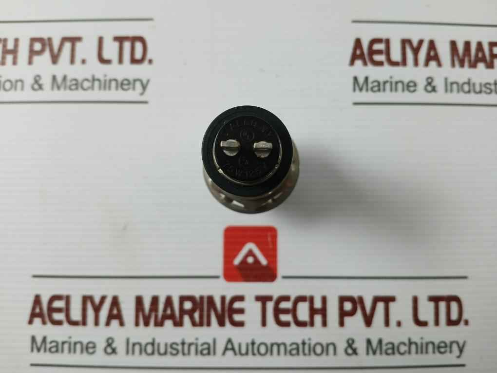 Dialco 75W 125V Indicator Lamp Holder