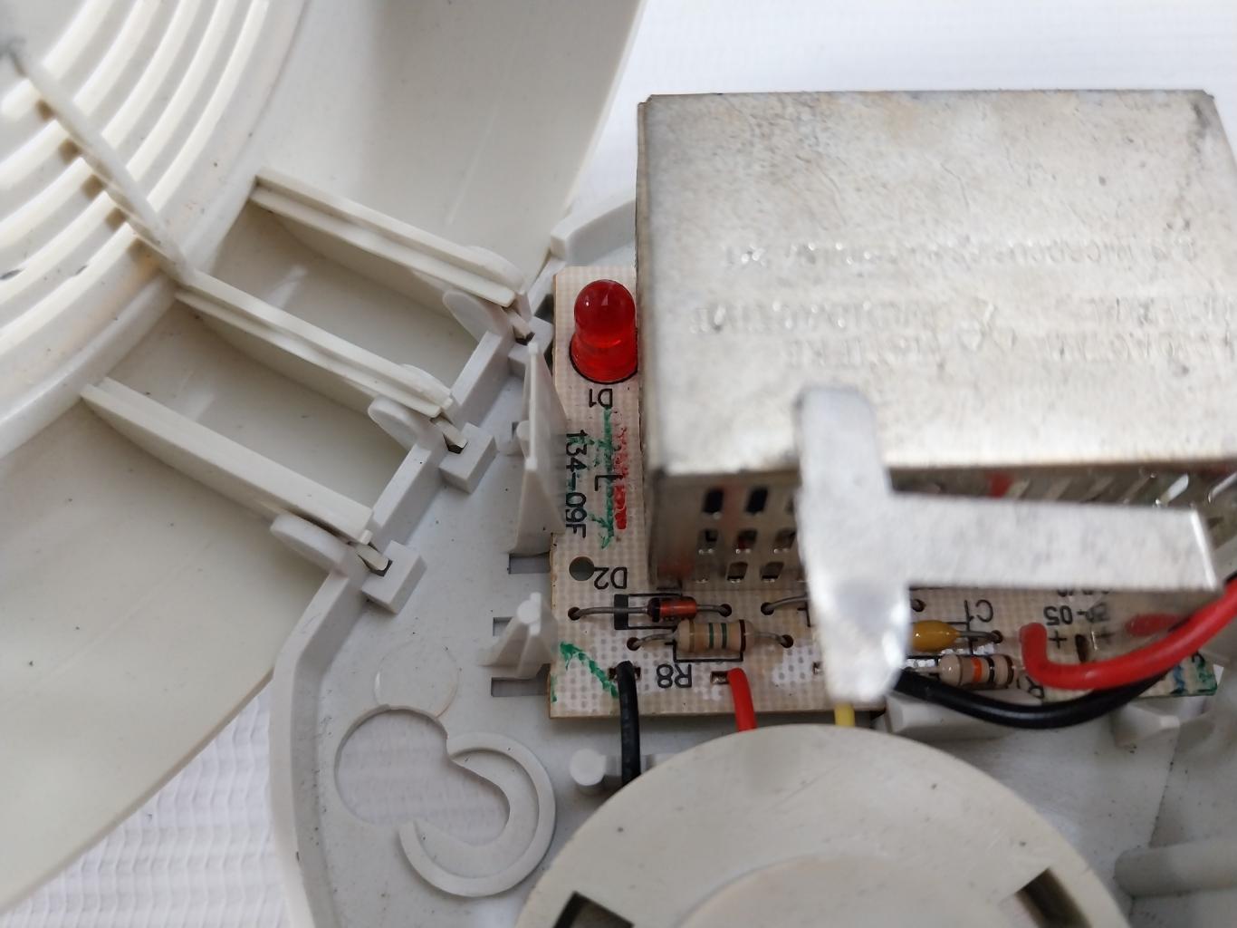 Dicon Micro 300I Ionization Type Smoke Detector Battery Powered(Without Battery)