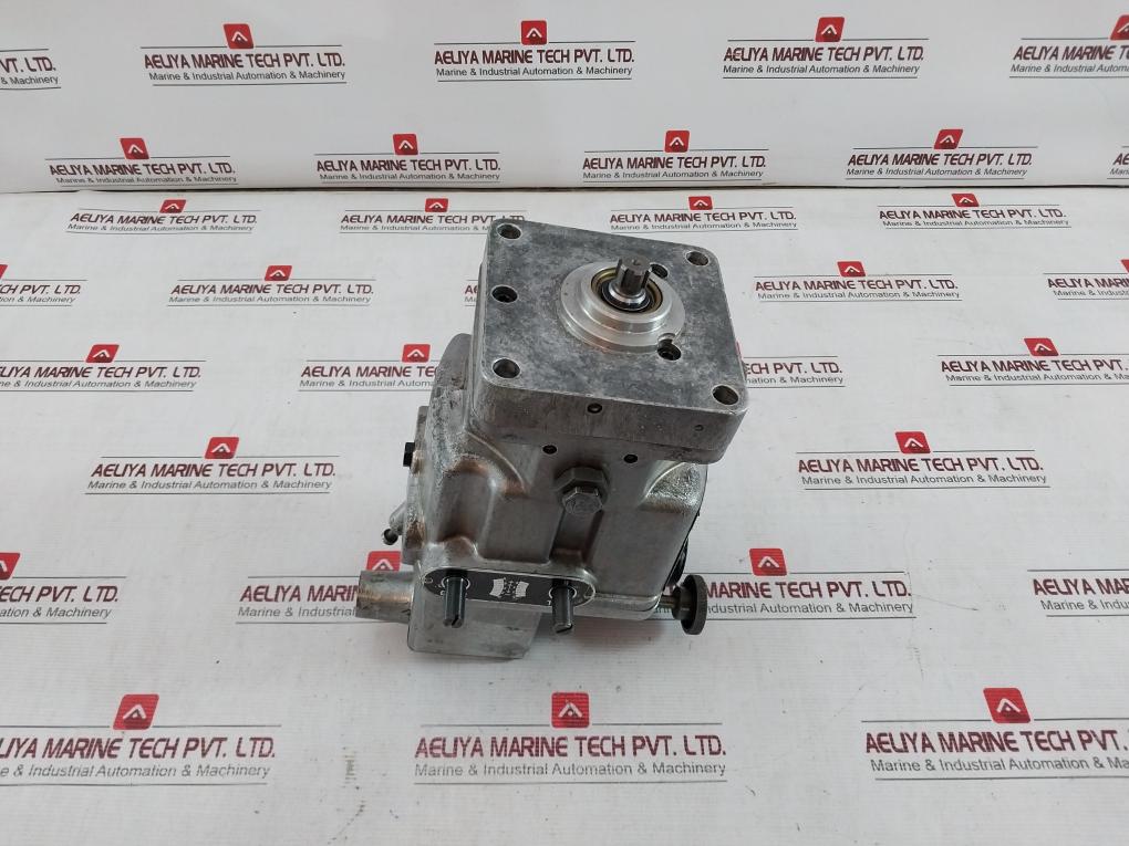 Diesel Kiki 105856-1683 Fuel Injection Governor With Nidec Servo Rhd6-mc 115V Ac