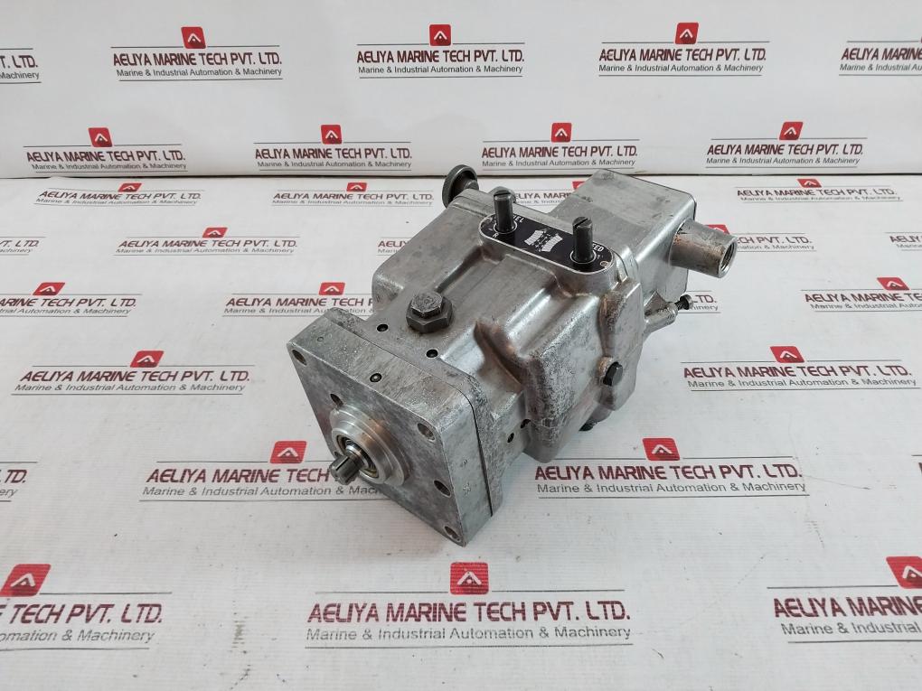 Diesel Kiki 105856-1683 Fuel Injection Governor With Nidec Servo Rhd6-mc 115V Ac