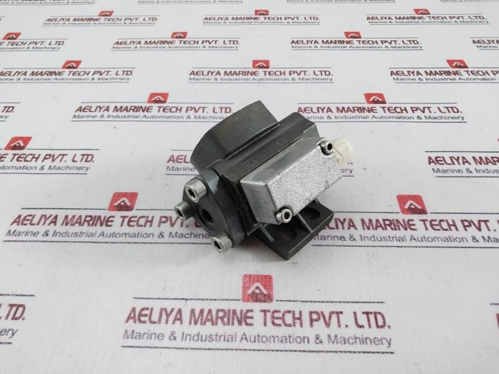 Differential Pressure Indicator 0.7 Delta P Bar Max 1.3 F2 75%