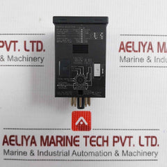 Digital Multifunction Counter H7Cx-a114D1-n Omron 12-24Vdc