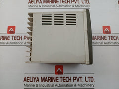 Digital Temperature Controller 100-240Vac Yamatake Sdc21
