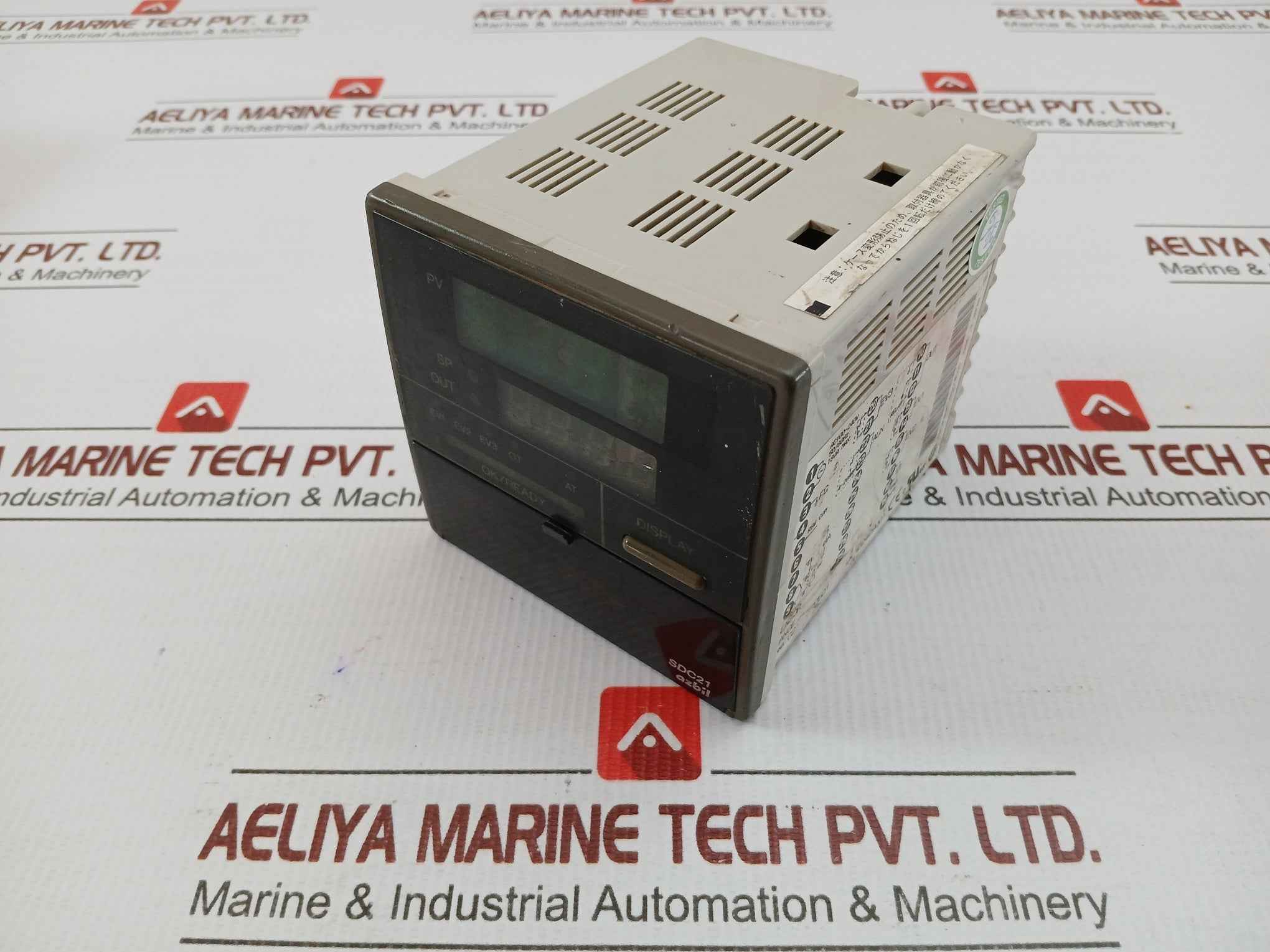Digital Temperature Controller 100-240Vac Yamatake Sdc21