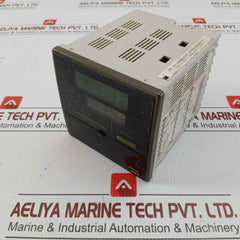 Digital Temperature Controller 100-240Vac Yamatake Sdc21