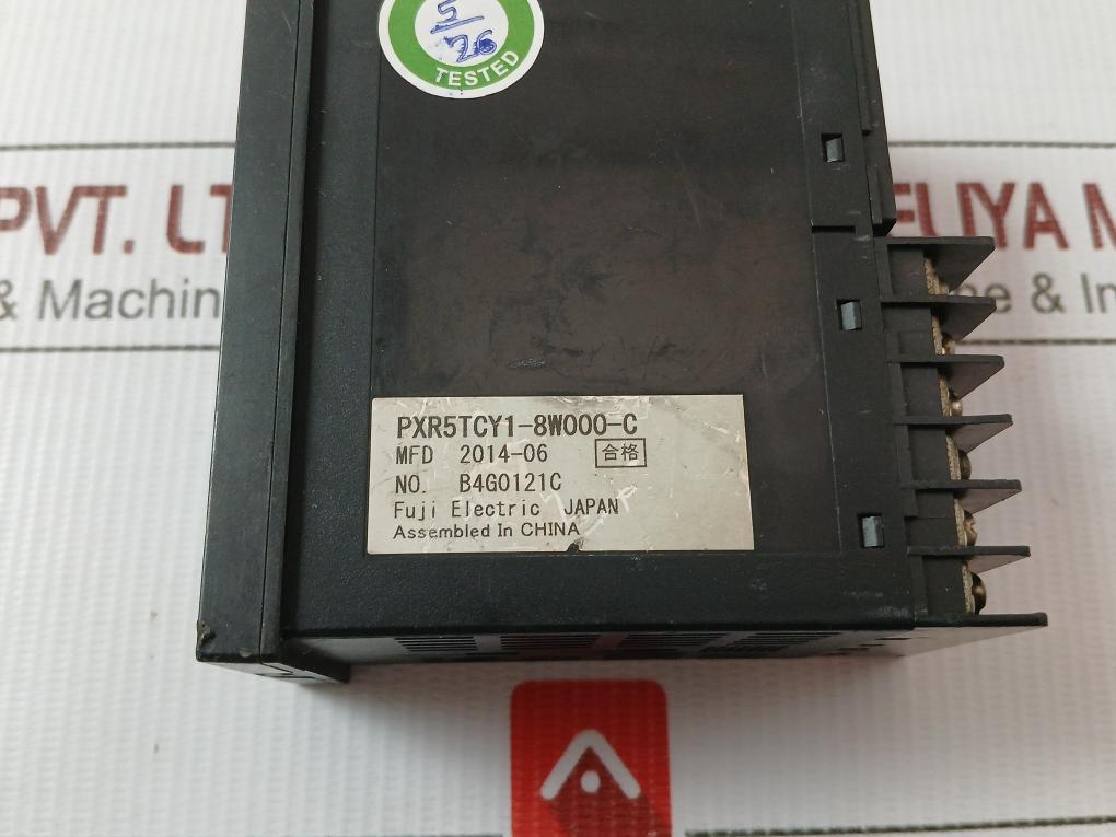 Digital Temperature Controller Pxr5Tcy1-8W000-c Fuji Electric 100-240Vac 50/60Hz