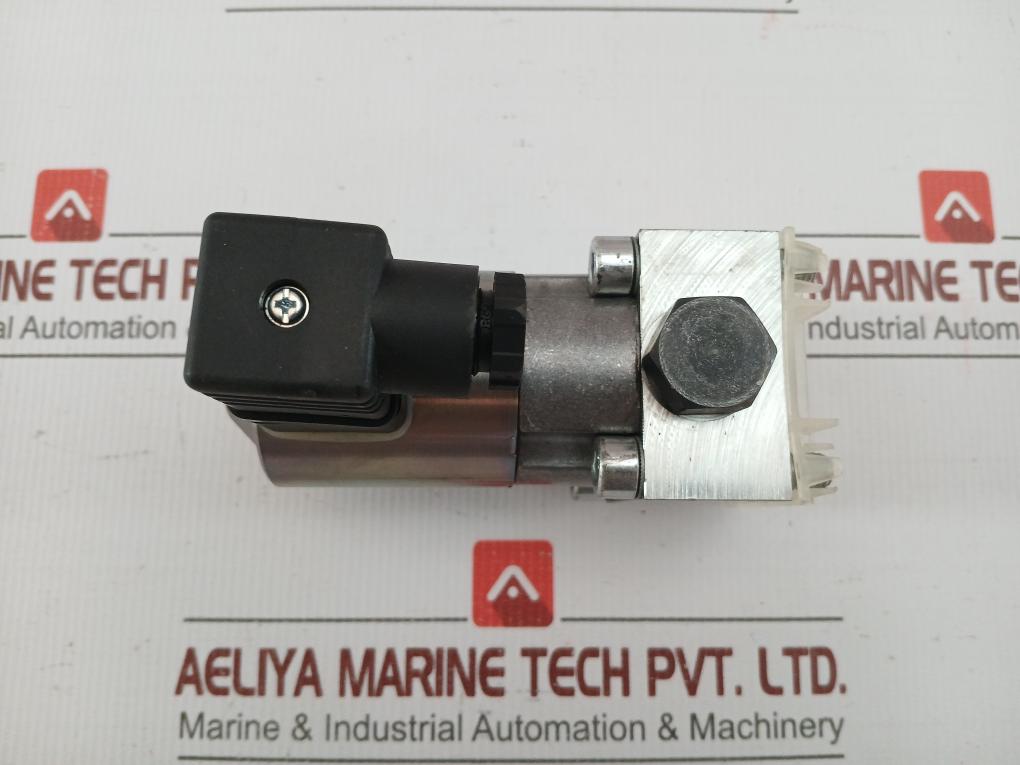 Directional Seated Solenoid Valve 4900 017/4S Hawe 24V Dc