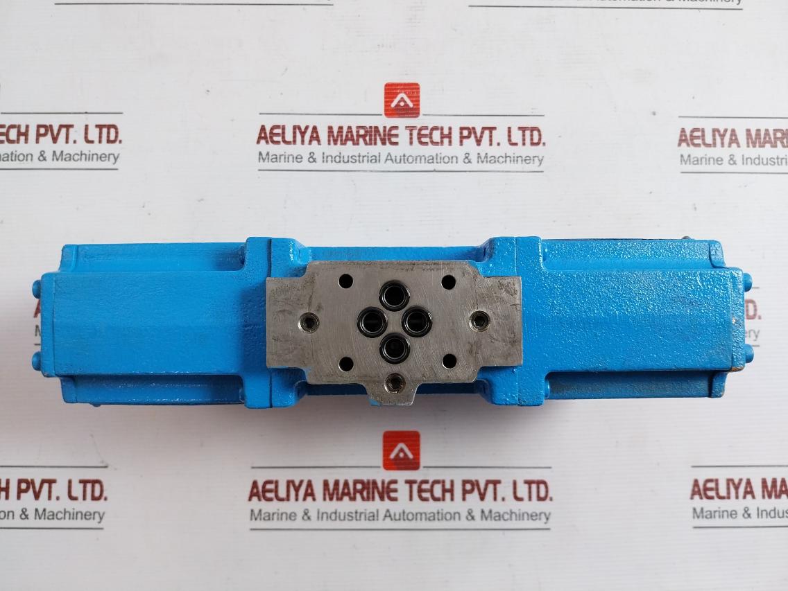 Directional Valve Voltage - 3.5V Isdsg-01-3C4-10 Current - 40 Ma Yuken