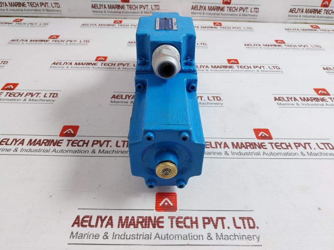 Directional Valve Voltage - 3.5V Isdsg-01-3C4-10 Current - 40 Ma Yuken