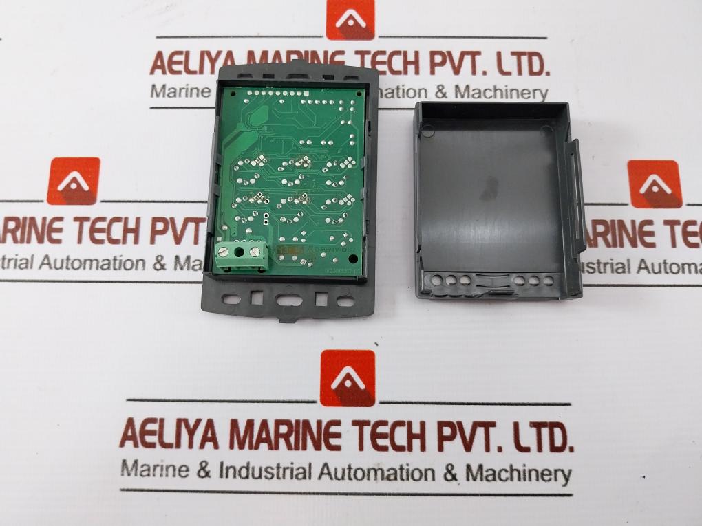 Dixell Wing V620-000C0 Digital Display Keyboard Temperature Controller