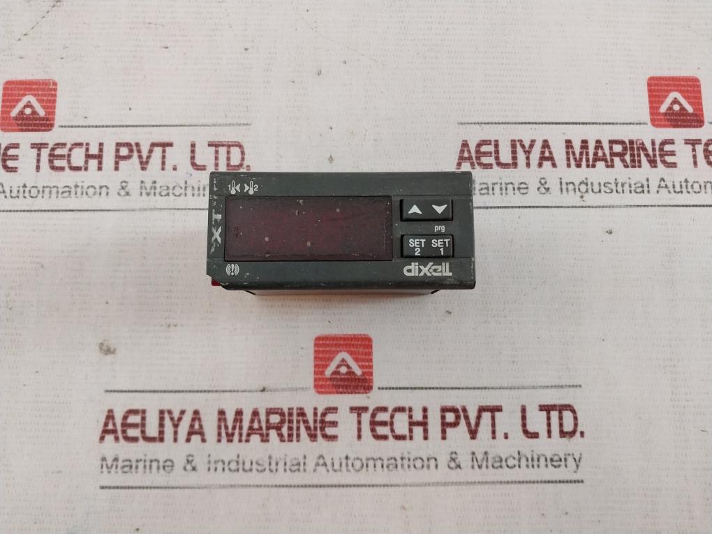 Dixell Xt121C Temperature Controller -5C0Tu- 3Va 230V 8(3)A 250V