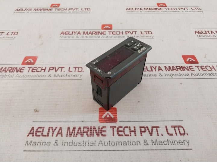 Dixell Xt121C Temperature Controller -5C0Tu- 3Va 230V 8(3)A 250V