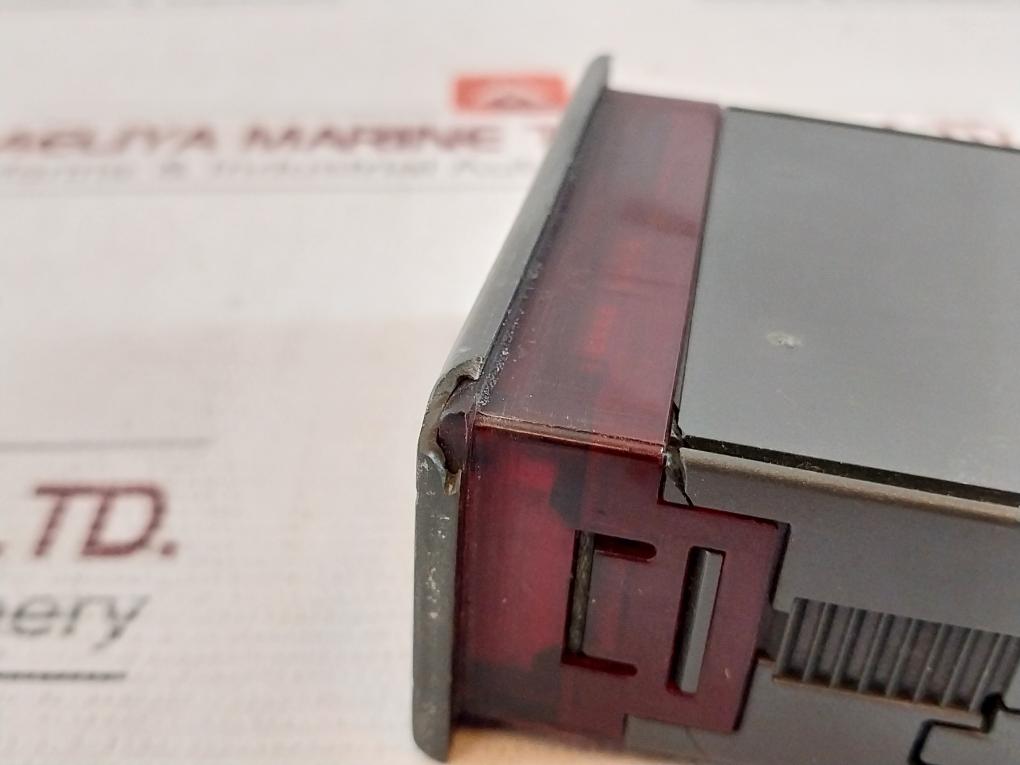 Dixell Xt121C Temperature Controller -5C0Tu- 3Va 230V 8(3)A 250V